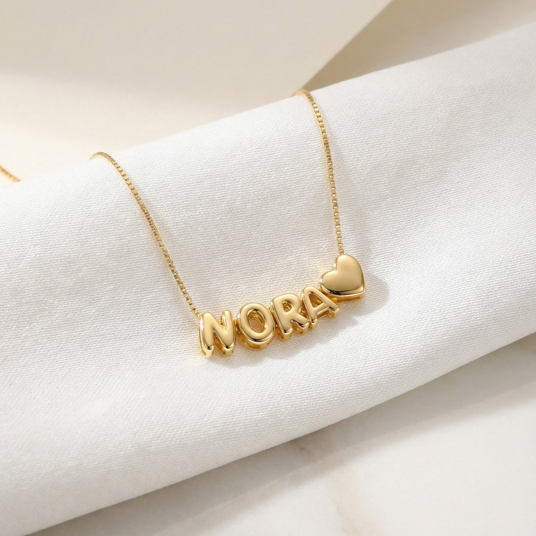 Bubble™ - Collana personalizzabile con una o più lettere e cuore o simboli