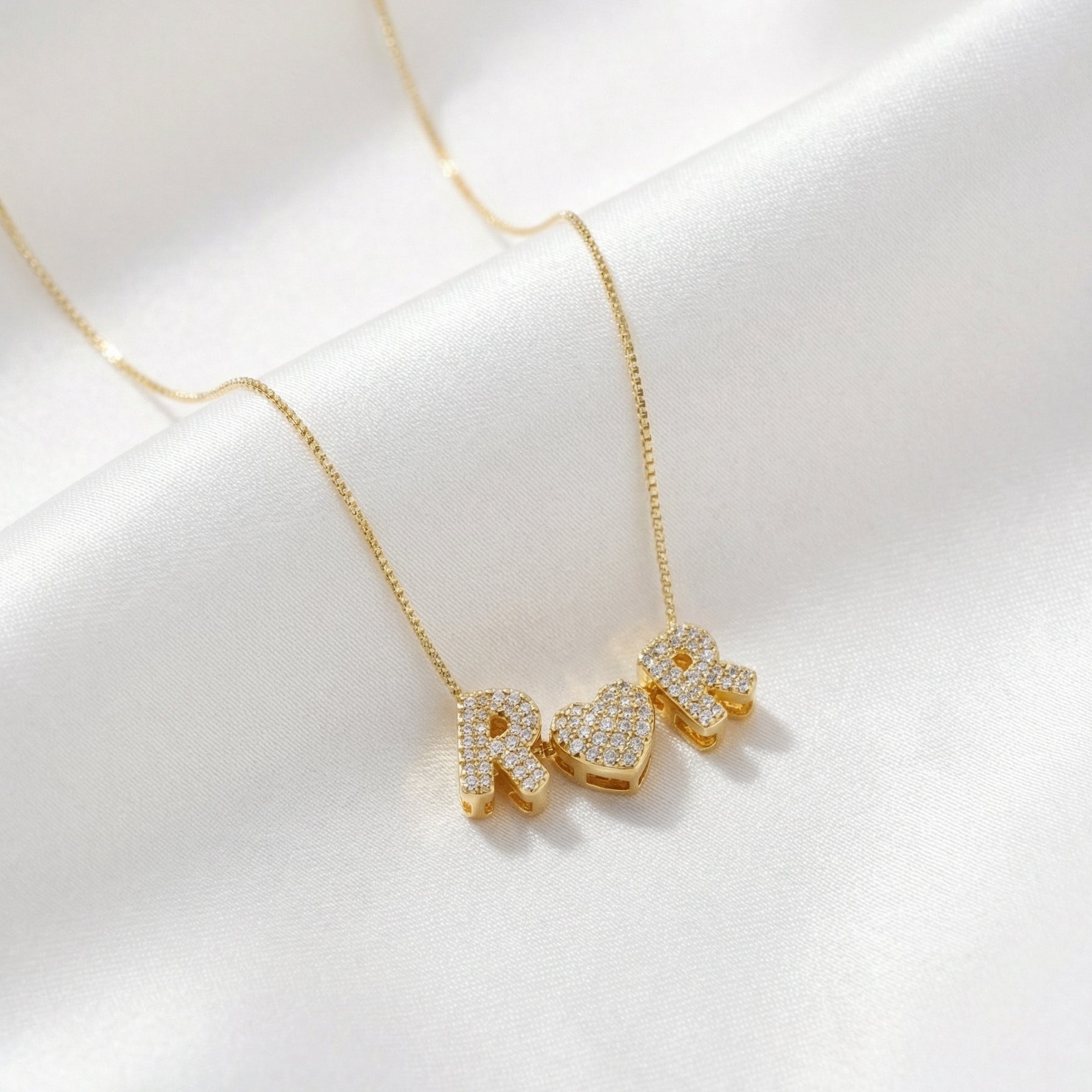 Shine™ - Collana personalizzata con lettere con zirconi