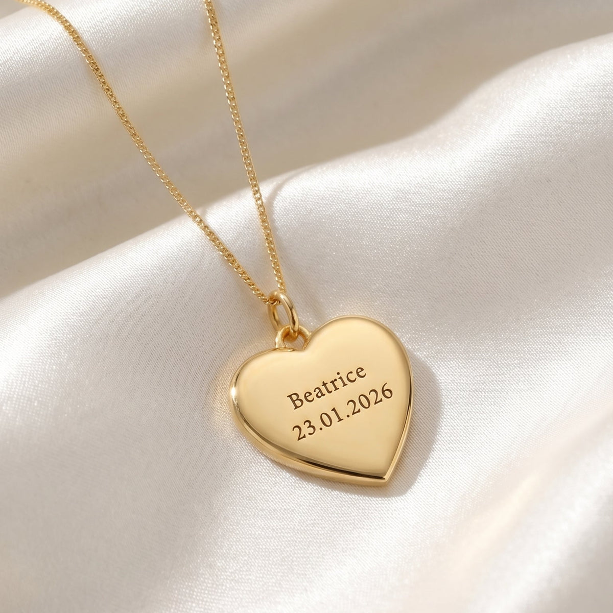 Alma™ - Collana a forma di cuore personalizzabile con testo inciso